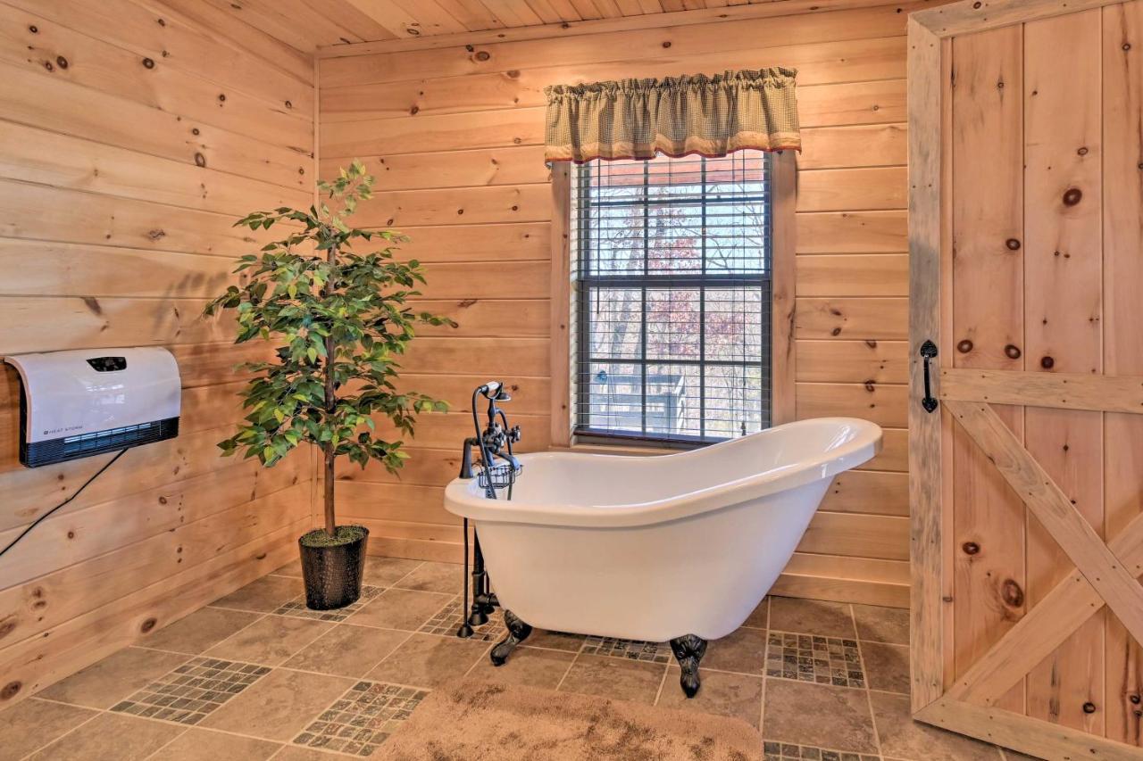 Quiet And Secluded Berea Cabin On 70-Acre Farm! Экстерьер фото